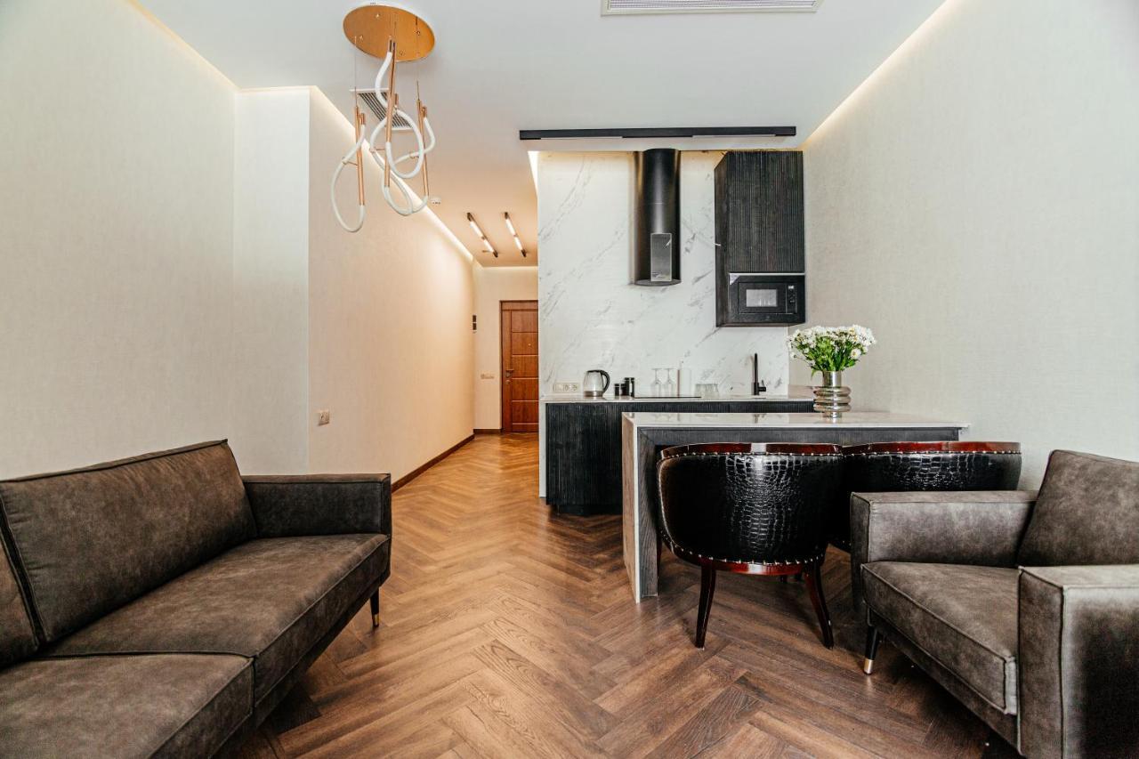 Meta Business Hotel By King David تبليسي المظهر الخارجي الصورة